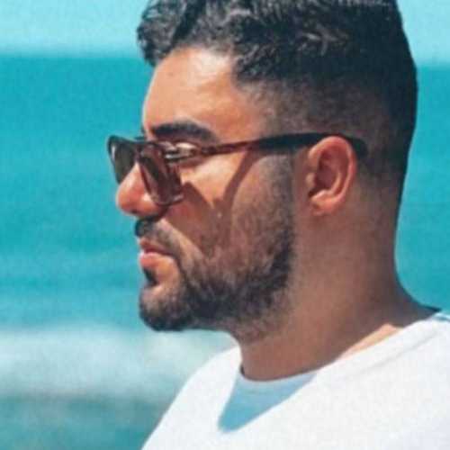 دانلود آهنگ صدام کن سیر نمیشم از صدات چه رنگی آخه داره چشات حامد برادران