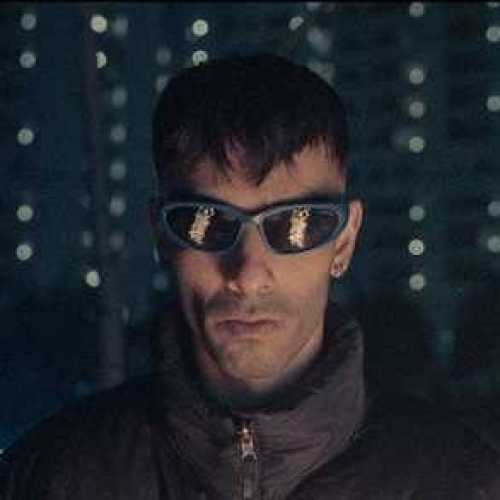 دانلود آهنگ اون که داد انقد حرص منو از دورچی