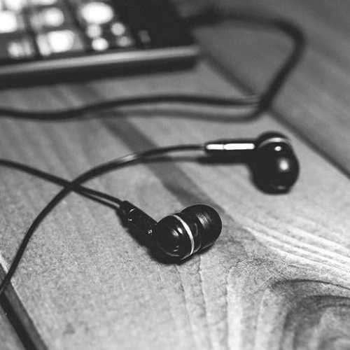 دانلود آهنگ نسخشو میپیچم هرکی سمت تو بیاد دانلود آهنگ نسخشو میپیچم هرکی سمت تو بیاد