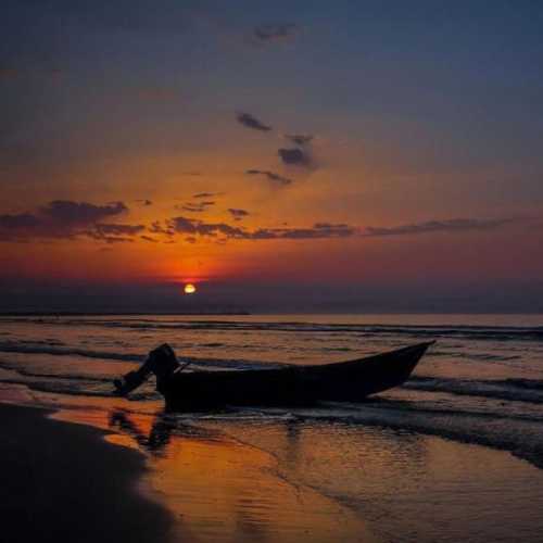 دانلود آهنگ شاد بندری دریا دریا دریا عشق ما دریا ساحل دریا قاتل گرما