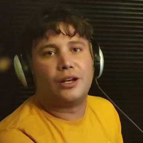 دانلود ریمیکس علی احمدیانی نمیدانم چه کنم با این حال بیقرار