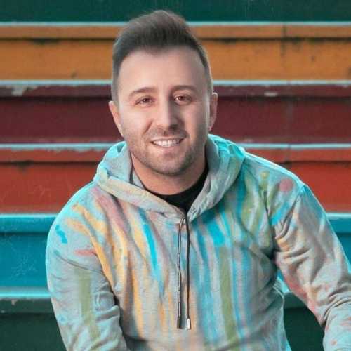 دانلود آهنگ جای غم رو لبات خنده میکارم برات گل قرمز من دانلود آهنگ جای غم رو لبات خنده میکارم برات گل قرمز من