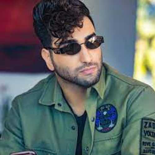 دانلود آهنگ حسین تهی چابلا دانلود آهنگ حسین تهی چابلا