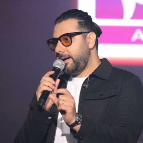 دانلود آهنگ اجرای زنده من یه پرنده ام آرزو دارم کنسرت احسان خواجه امیری