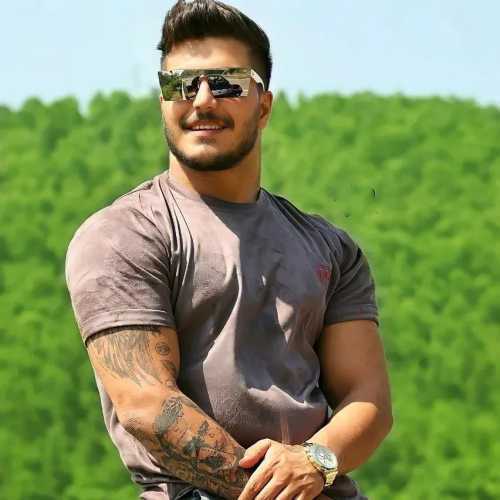 دانلود آهنگ تا رسیدم تموم شد زندگیمم حروم شد آرمین برمایه